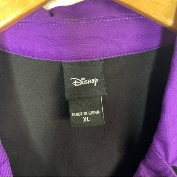 Disney Hot Topic Sleeping Beauty Maleficent Embroidered Crop Button-Up $29.90 - Picture 7 of 8